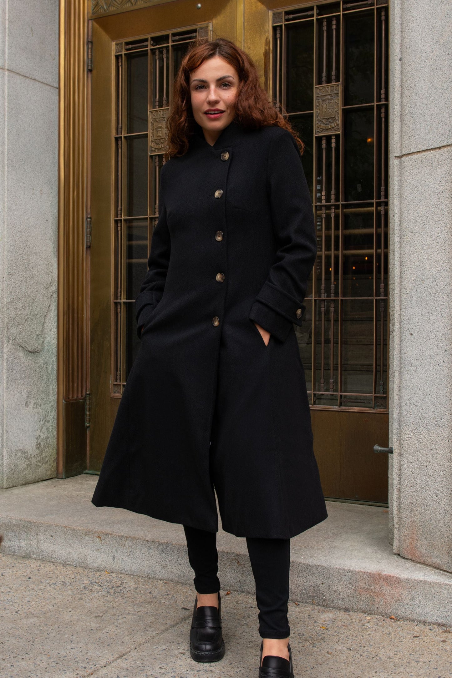 Manteau Évasé Rétro Harper Boutons Latéraux Élégant