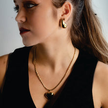 AVONTUR Gold: Statement Tear Drop Stud Earrings