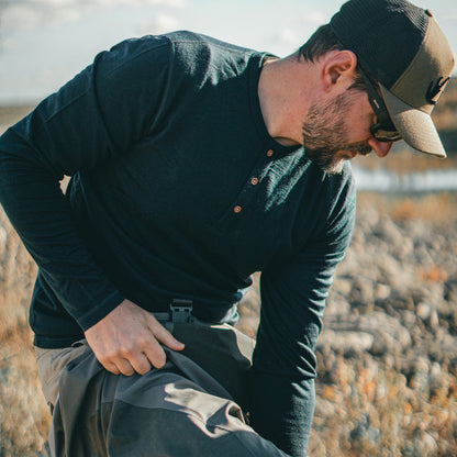 Haut Henley NorthWool pour homme en mélange de mérinos — Tissu épais