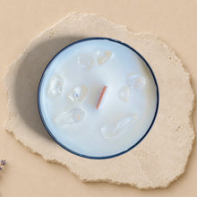 Bougie avec pierres SOLÈNE bois de santal & quartz clair