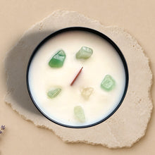Bougie avec pierres IRÈNE sauge & aventurine
