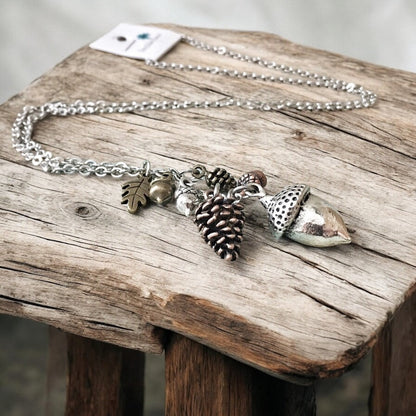Collier Gland et Pomme de Pin – Cadeau Pendentif Forêt d'Automne