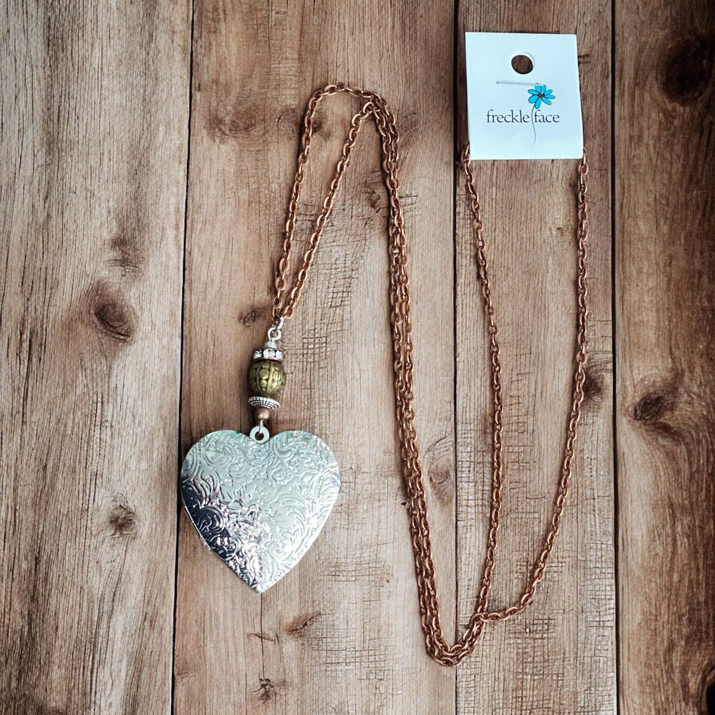 Collier médaillon cœur