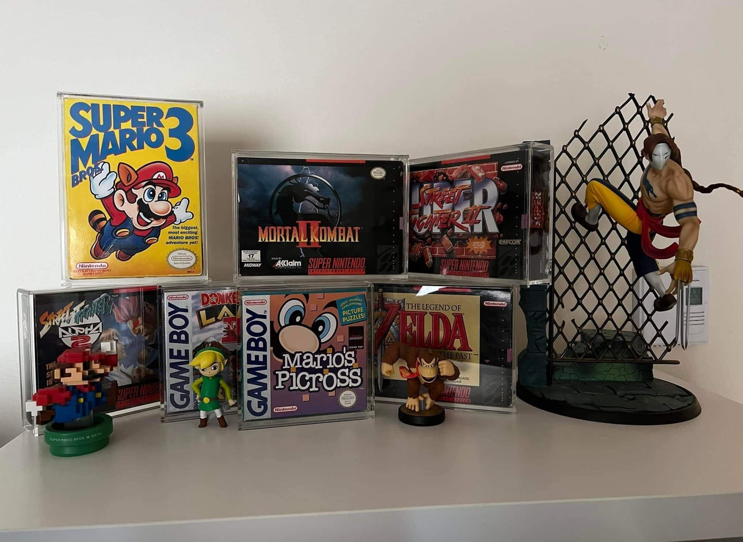EVORETRO Protection d'affichage en acrylique pour jeux SNES et boîtes de jeux N64 - Lot de 2