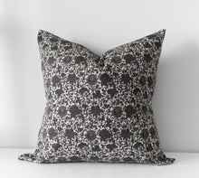 Elowen | Housse de coussin fleurs vintage