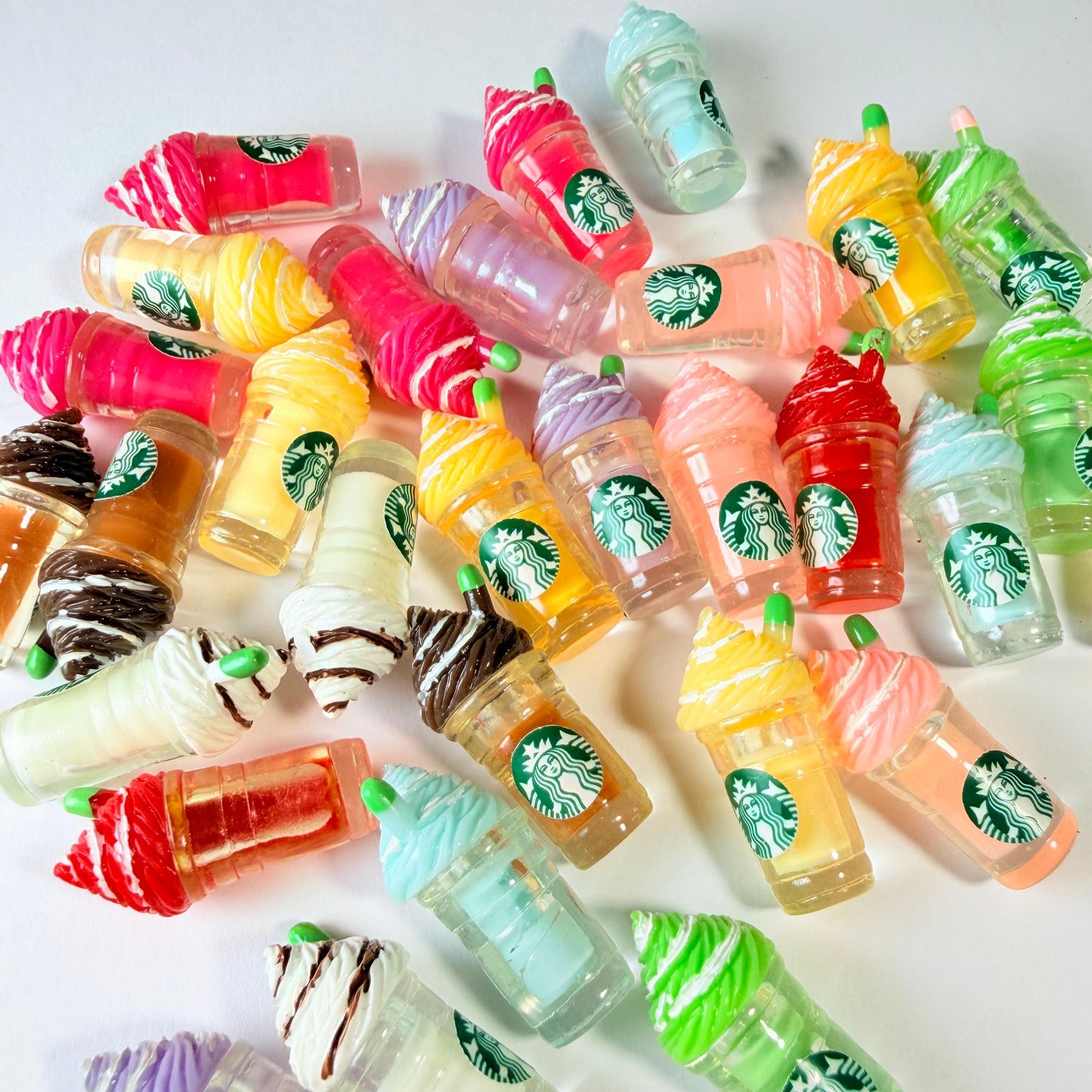 Breloques de boisson Frappuccino mixtes pour l'artisanat de bricolage