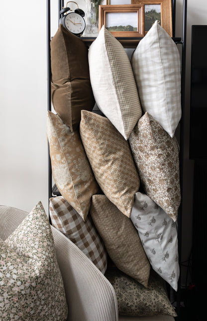 Isadora | Vintage Floral Pillow Cover