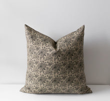 Housse de coussin Elizabeth | Housse de coussin florale de style vintage neutre