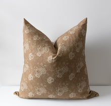 Eliora | Housse de coussin florale de style vintage