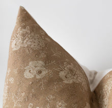 Eliora | Housse de coussin florale de style vintage