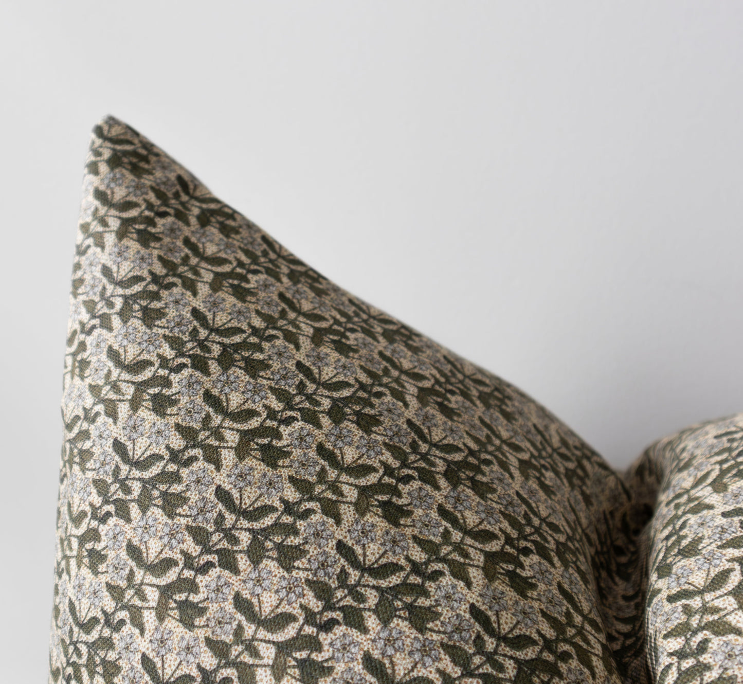Serein | Housse de coussin à fleurs