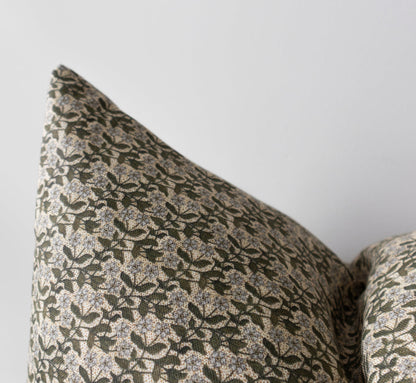 Serein | Housse de coussin à fleurs