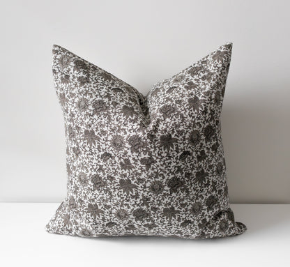 Amelia | Housse de coussin florale vintage