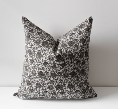 Amelia | Housse de coussin florale vintage