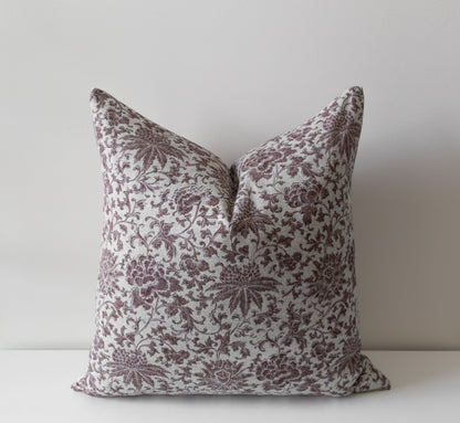 Lyra | Vintage Floral Pillow Cover