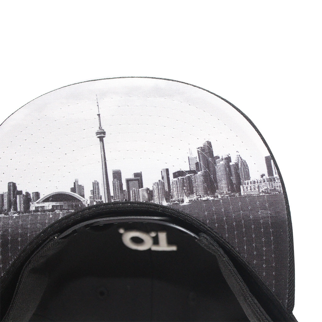 Hustle - T.O. - Casquette Snapback Blanche et Noire The Cap Guys TCG / Inspired Exclusives