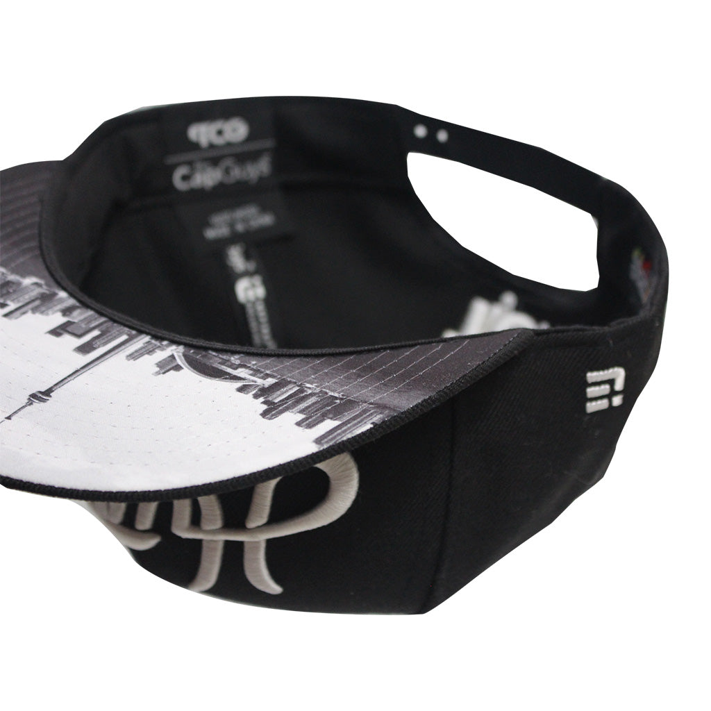 Hustle - T.O. - Casquette Snapback Blanche et Noire The Cap Guys TCG / Inspired Exclusives