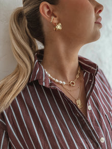 La manchette d'oreille Elizabeth CZ