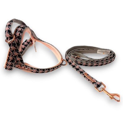 Elite Leash with hands-free extension