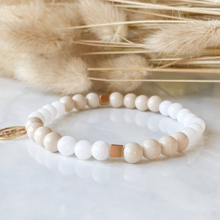 ORION | Bracelet en pierre de rivière, jade blanc et acier inoxydable