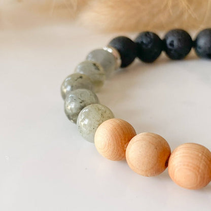 AILIS | Bracelet en labradorite, pierres de lave noire, bois de cèdre et acier inoxydable