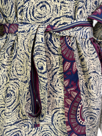 PRC6912 Veste en pure soie à manches kimono avec ceinture