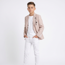 Costume élégant pour gentleman moderne