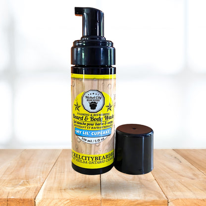 My Lil Cupcake Shampoing à Barbe (150 ml) – Douce Vanille Cupcake avec Parfum de Crème au Beurre Onctueuse | Shampoing et Nettoyant Doux pour Barbe