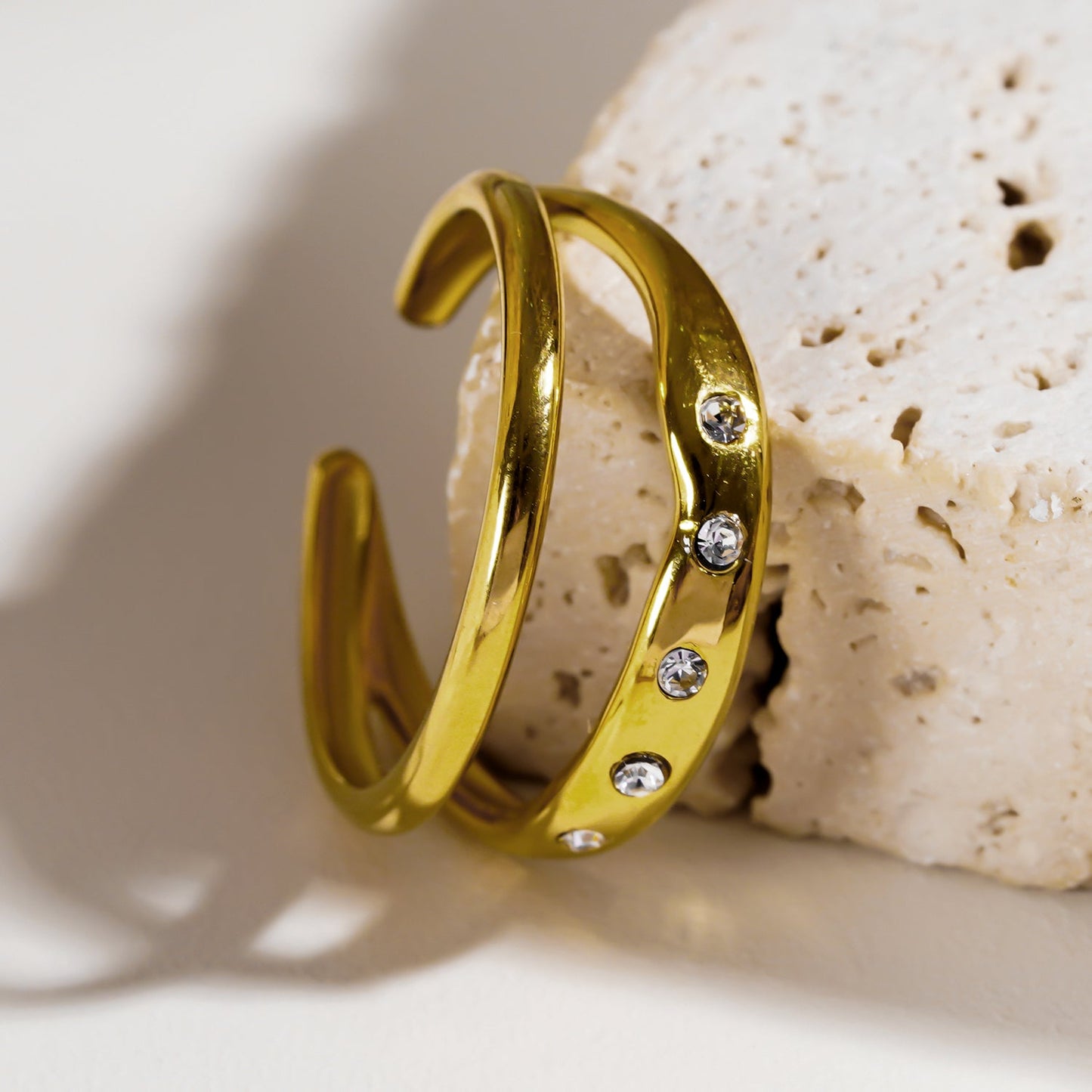 JORYA : Bague ornée de Zirconium à Double Bande