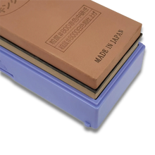 KING PB-04 Dual-Sided Whetstone – Medium and Fine Grit #800/#6000 – Made in Japan