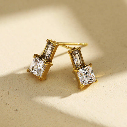Boucles d'oreilles clous rétro KIRA « Brille avec style » en cristal et zirconium