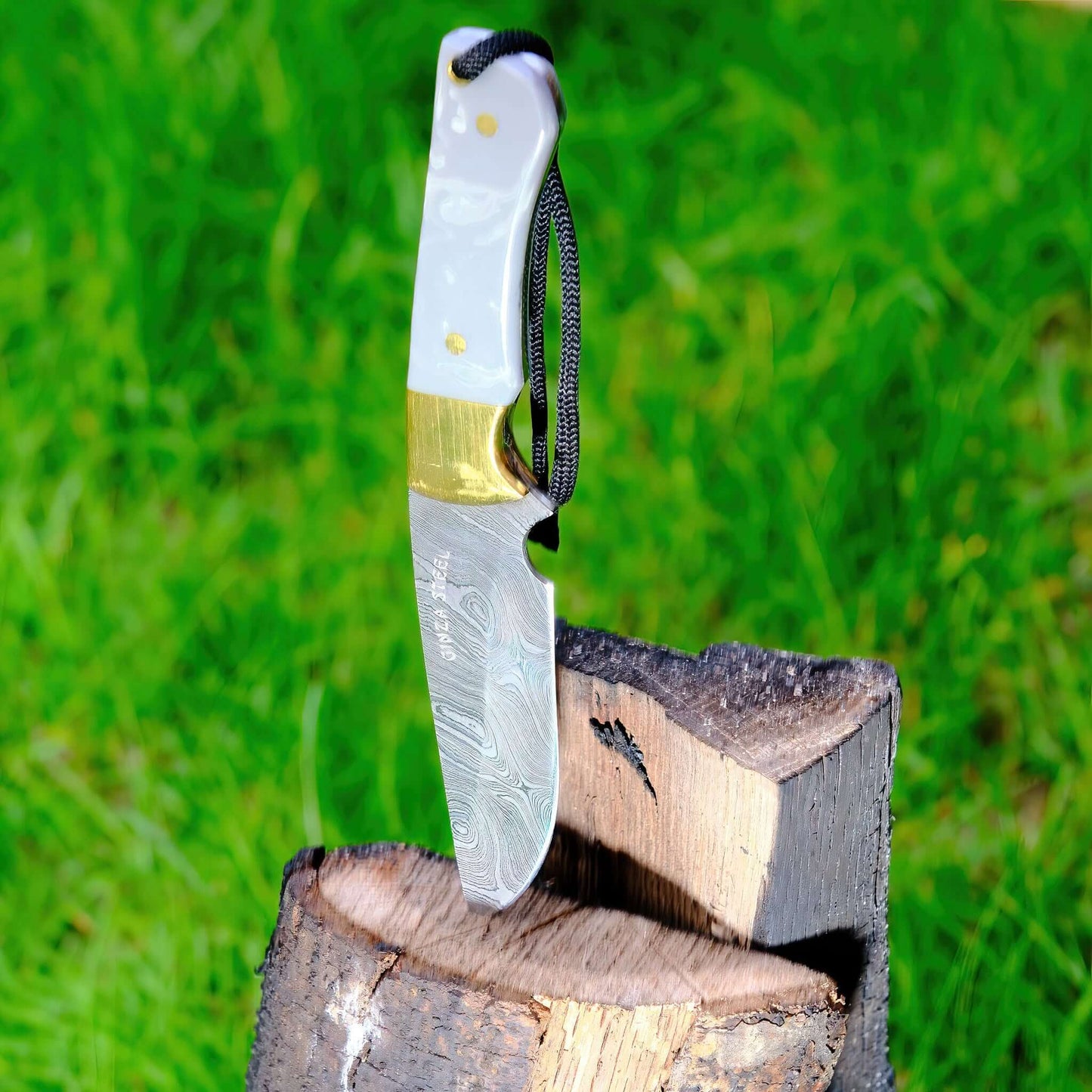 Couteau de chasse Kaito en acier Damas, lame de 4 pouces avec étui en cuir de première qualité