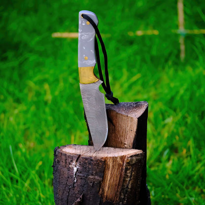 Couteau de chasse Kaito en acier Damas, lame de 4 pouces avec étui en cuir de première qualité