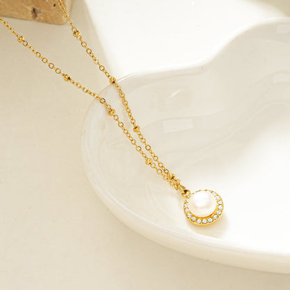 LATAHIA Gold : Collier chaîne perlée avec pendentif bordé de perles d'eau douce et de zircons pavés