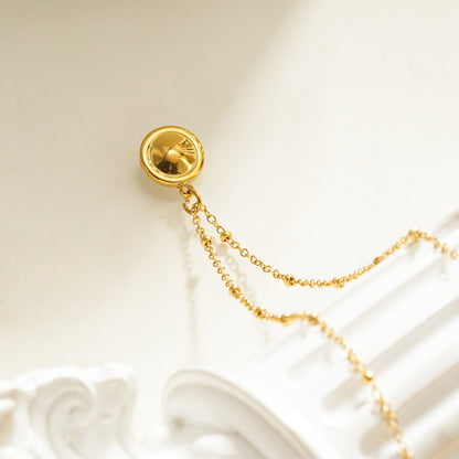 LATAHIA Gold : Collier chaîne perlée avec pendentif bordé de perles d'eau douce et de zircons pavés
