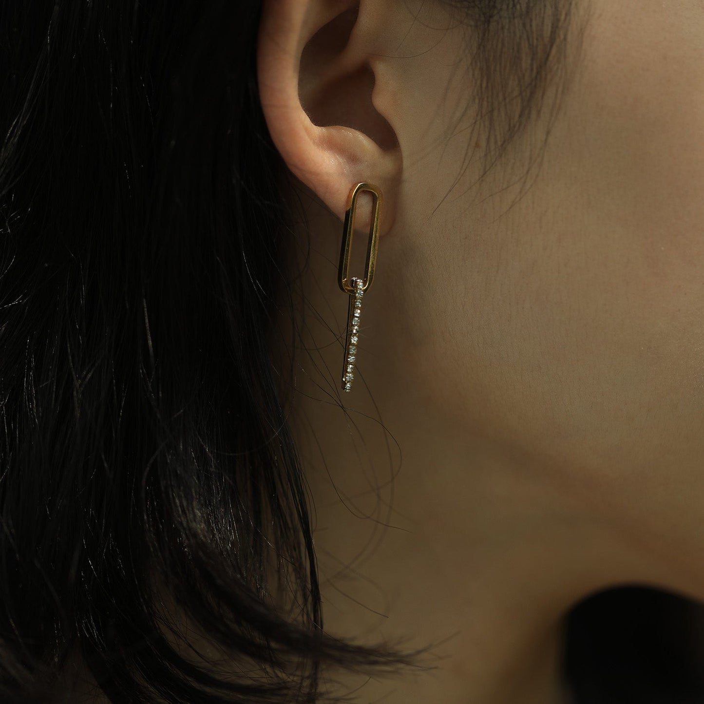 Boucles d'oreilles LUCIA Pavé Zirconium double trombone dorées