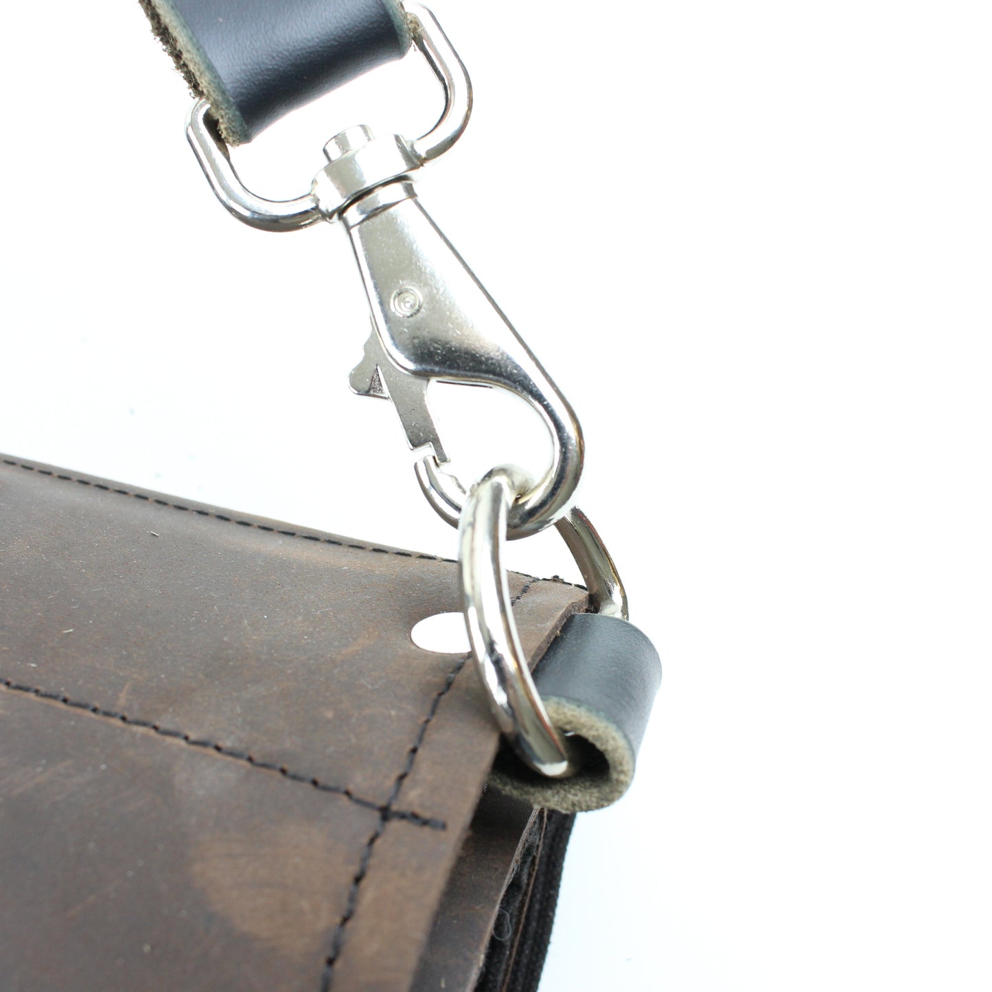 Rouleau à Couteaux en Cuir