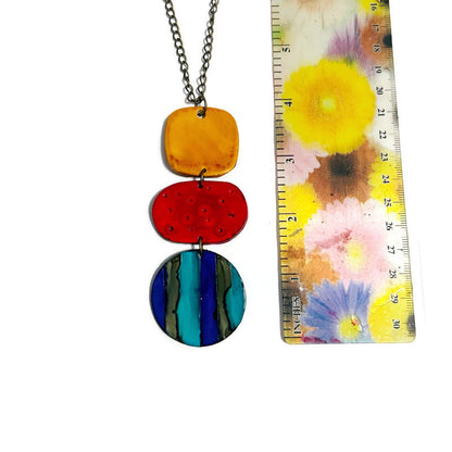 Long collier pendentif coloré fait à la main