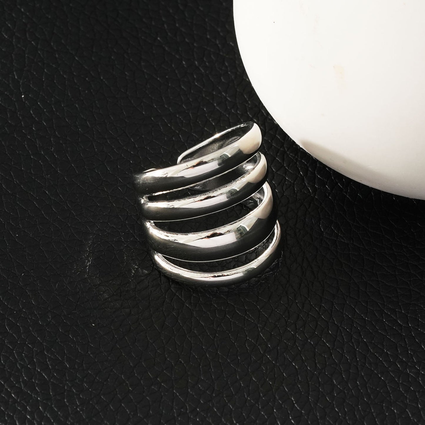 MAKET Argent (Or blanc) : Quatre bagues empilées en une