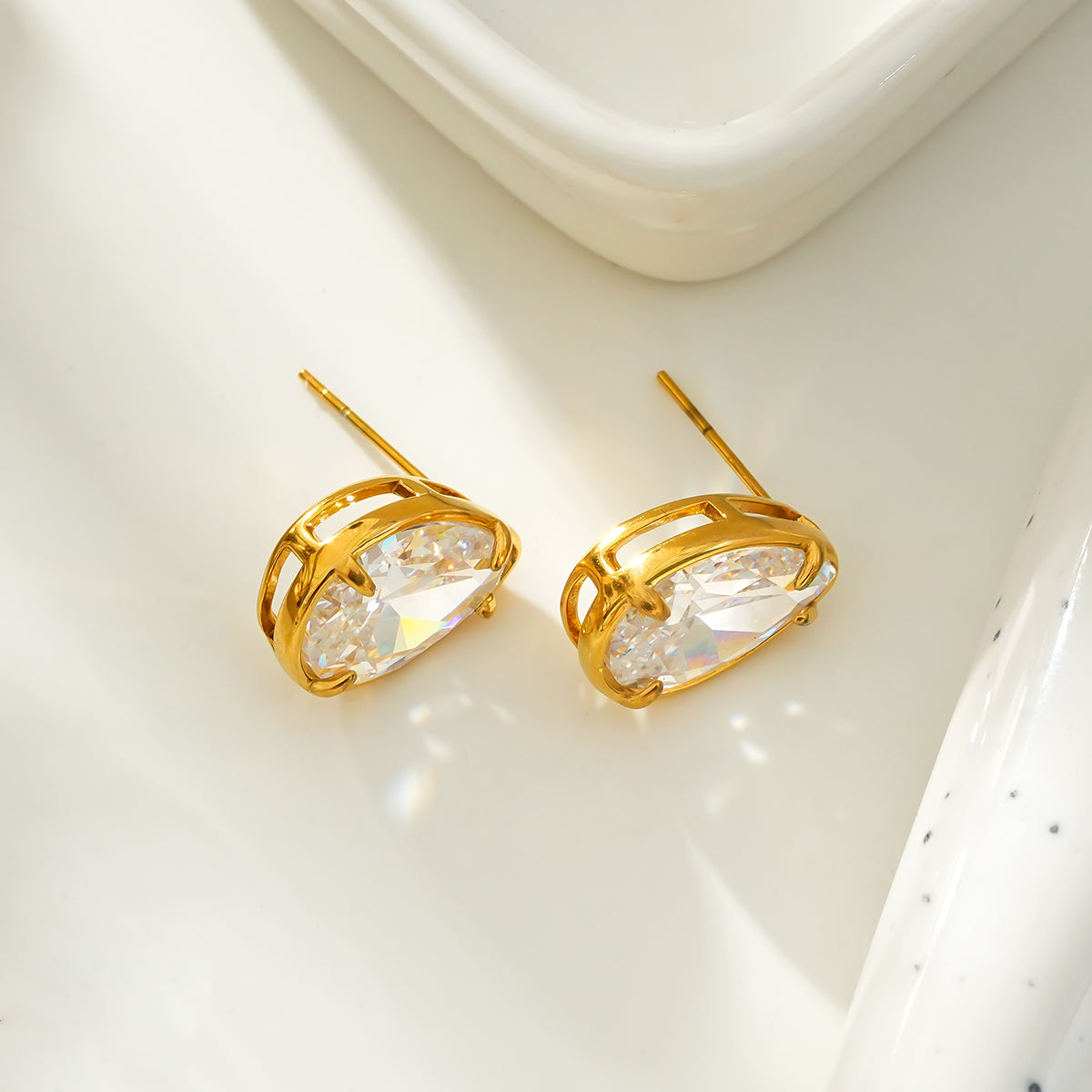 MARTHA Gold : Puces d'oreilles goutte Moissanite (Alternative au Diamant)