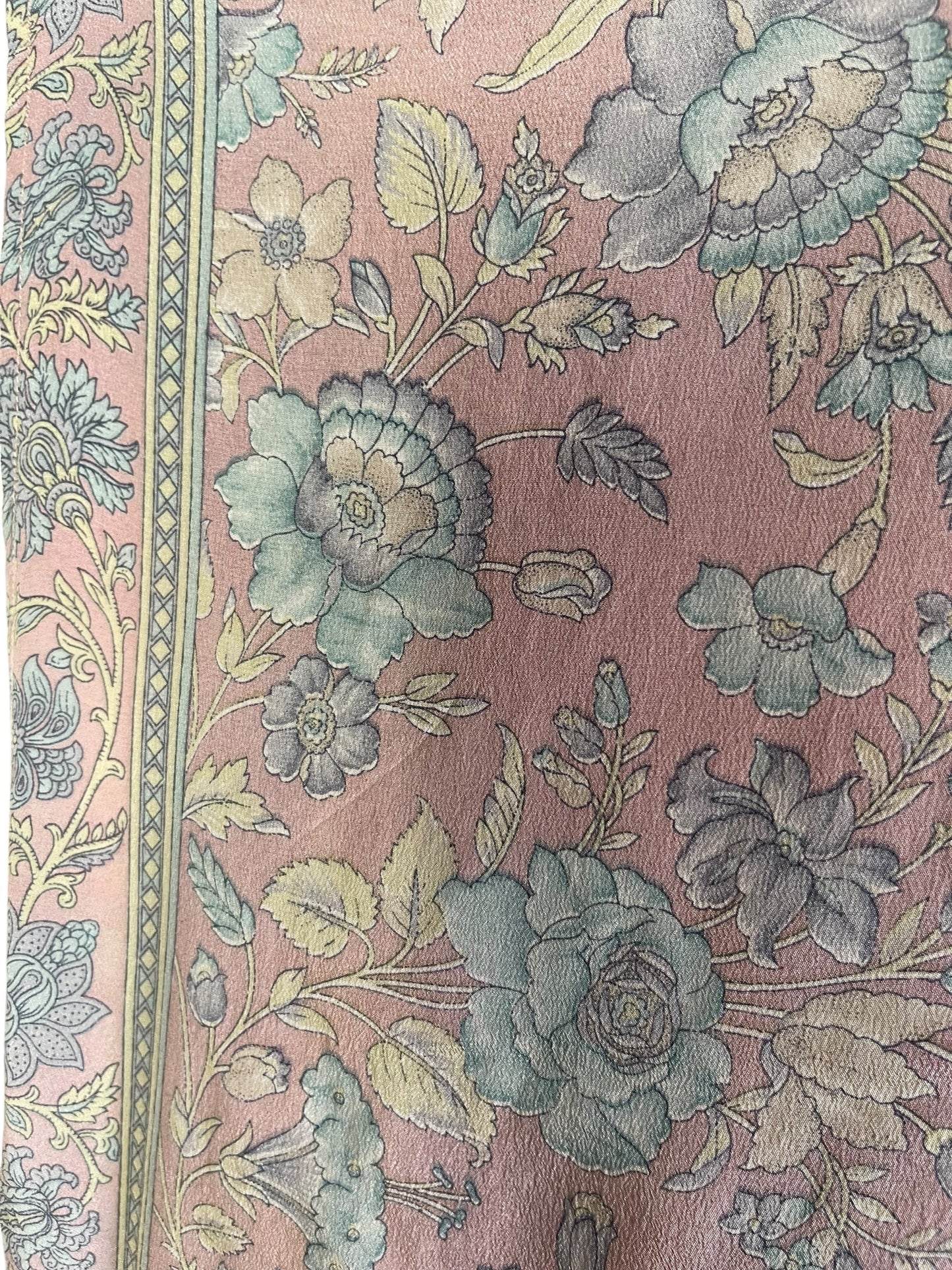 Haut asymétrique en pure soie PRC6923 Avatar