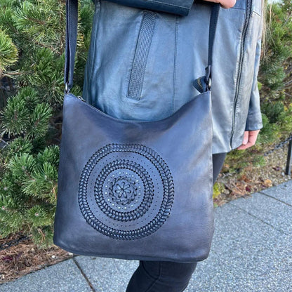 Sac cabas en cuir MET Floral Stitch avec bandoulière réglable