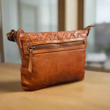 Sac en cuir bandoulière avec couture en V MET
