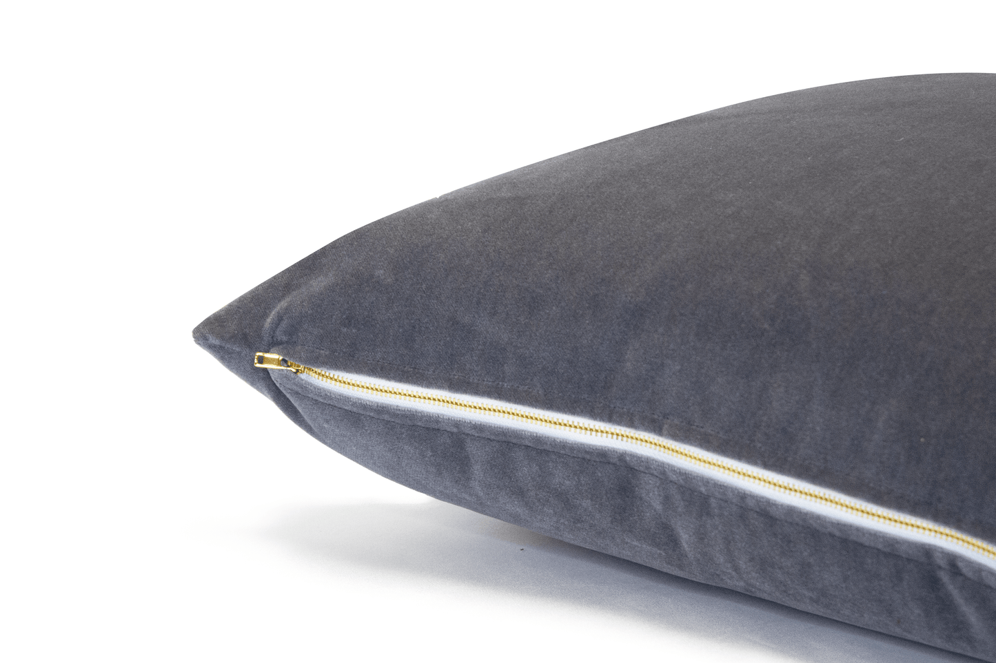 Housse de coussin en velours gris