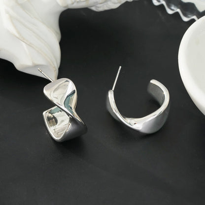 MILROSTA Plaqué Argent (Or Blanc) : Boucles d'oreilles Industriel-Chic – L'Élégance Moderne Redéfinie