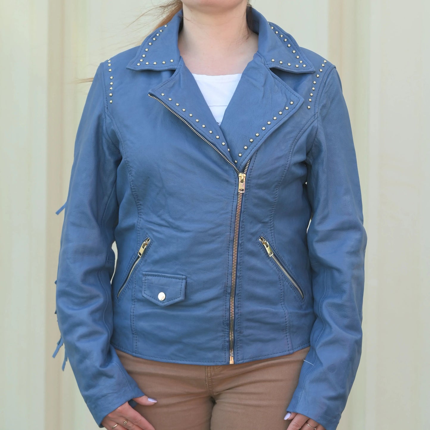 Blouson en cuir clouté pour femme avec franges amovibles