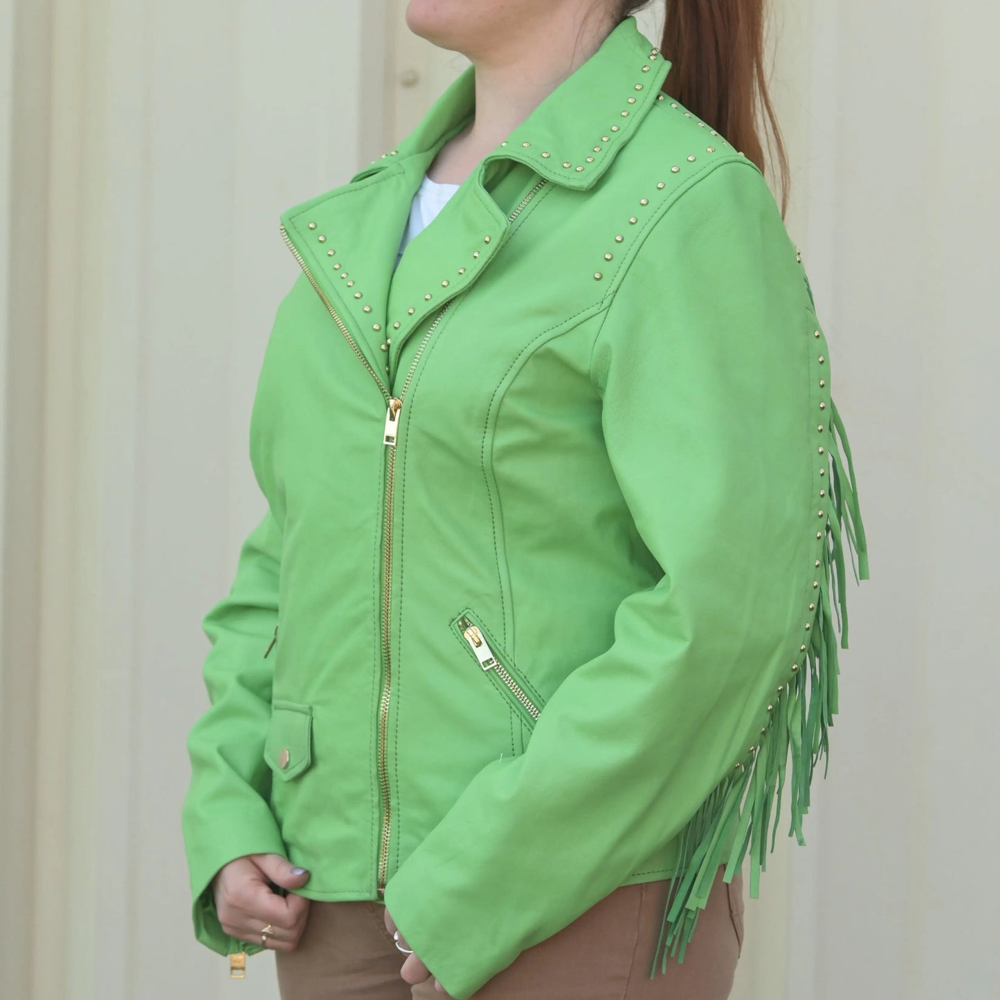 Blouson en cuir clouté pour femme avec franges amovibles