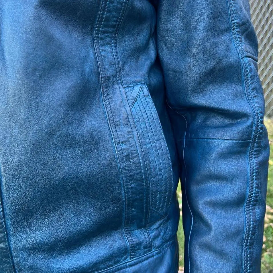 Blouson homme en cuir d'agneau avec deux poches poitrine zippées