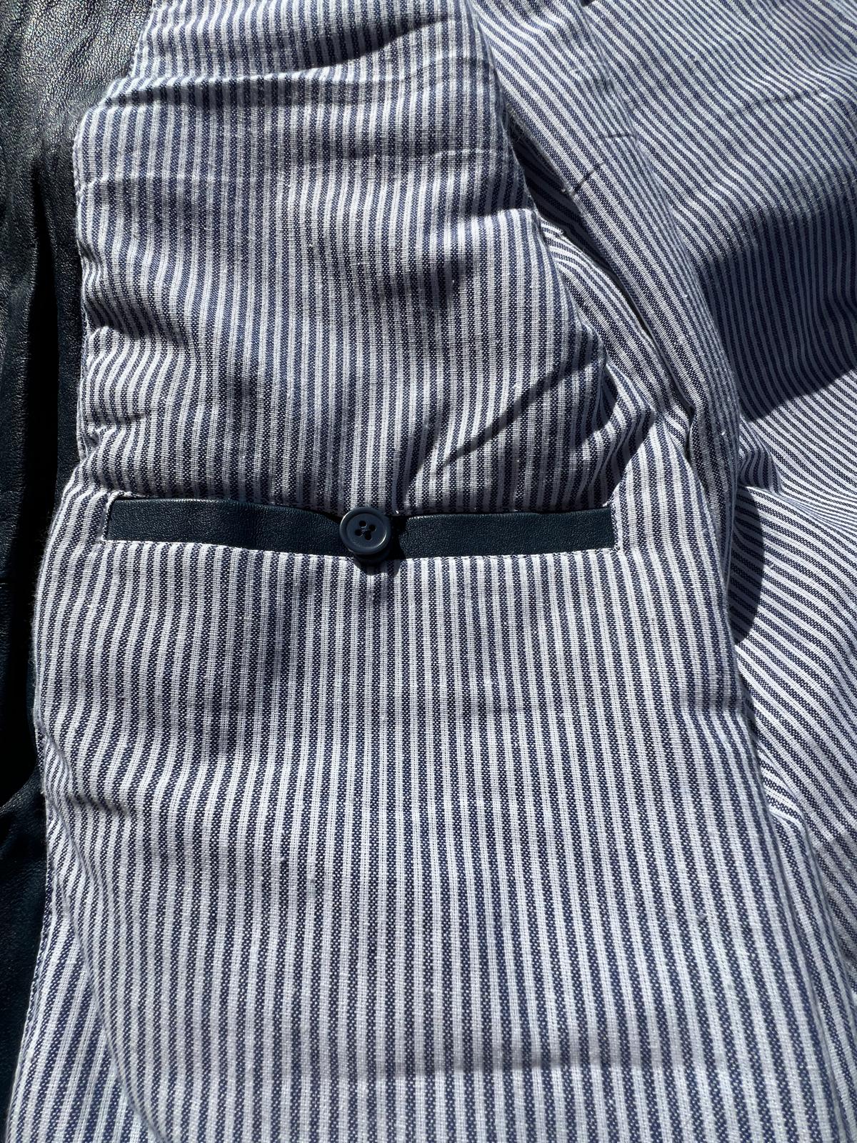 Blouson homme en cuir d'agneau avec deux poches poitrine zippées