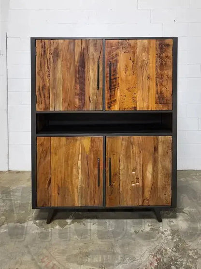 Meuble vaisselier de style scandinave en bois recyclé